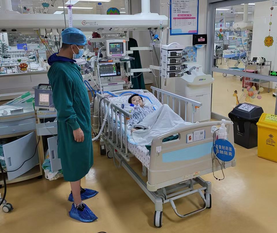 左贡县跨省救护车出租公司